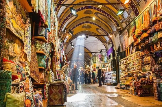 Private 3-Hour Luxor Shopping Experience: Souks & Local Markets